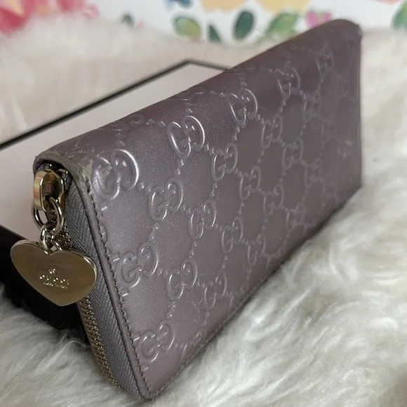 💯Authentic Gucci Zipped Around Long Wallet🍀 - Picture 13 of 16